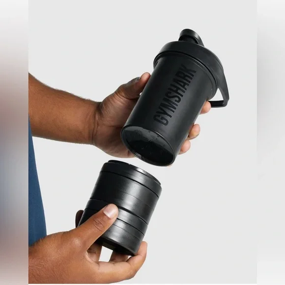 New Gymshark Shaker Bottle - Picture 3 of 4
